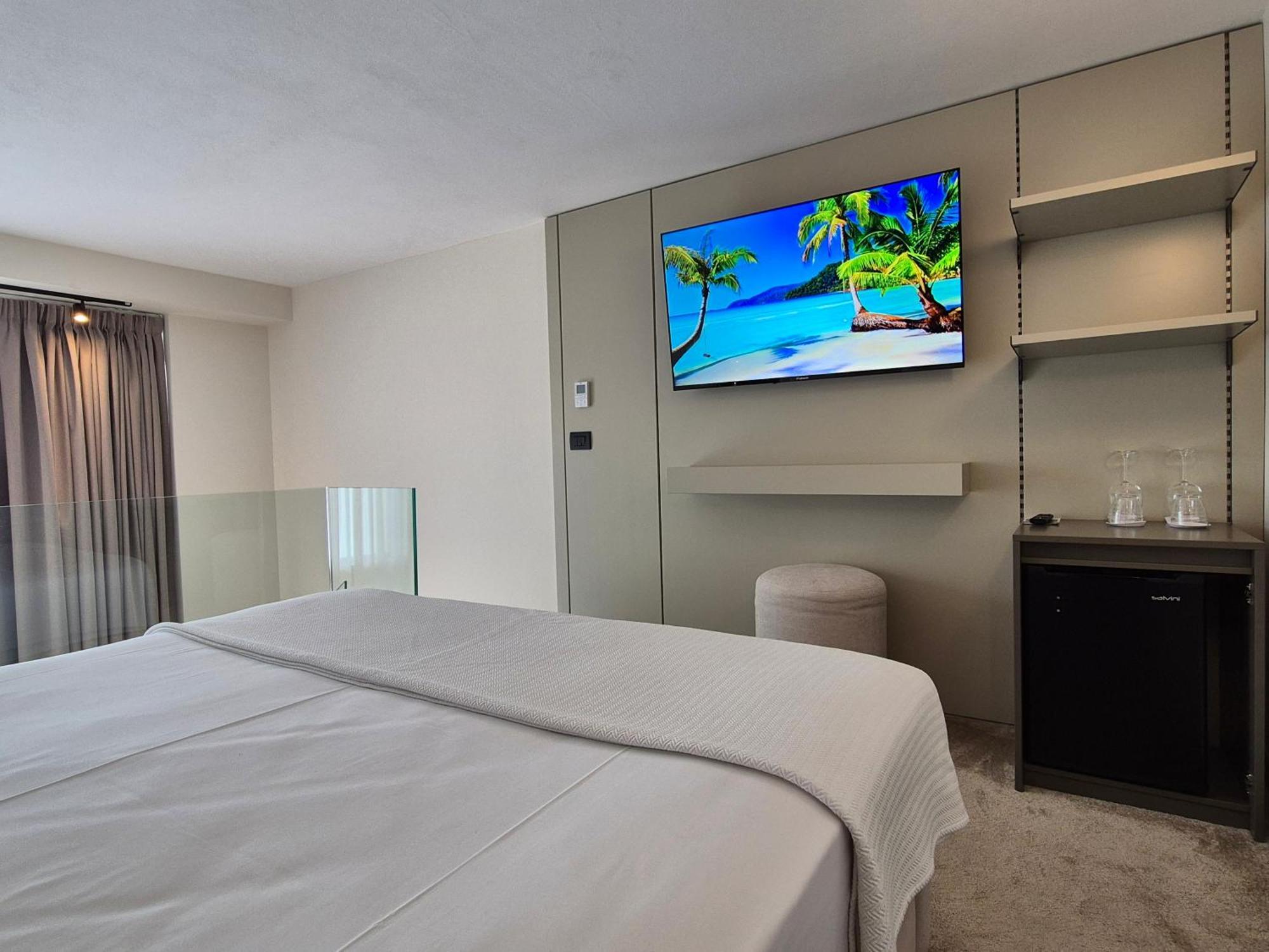 Meraviglia Boutique Hotel Sarandë Buitenkant foto